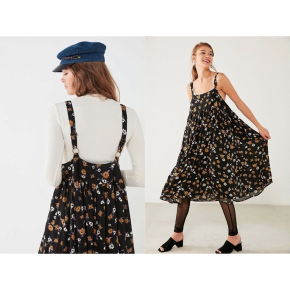 Kimchi Blue Dresses & Skirts - UO Kimchi blue black babydoll floral midi dress